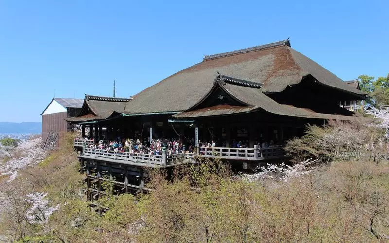 【京都1泊2日旅行】いよいよ絶景が見渡せる清水の舞台がある清水寺に!【18:00】 2枚目