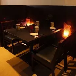 【金の蔵】横浜相鉄口店の高コスパ宴会プラン！¥2500飲み放題7品付き！