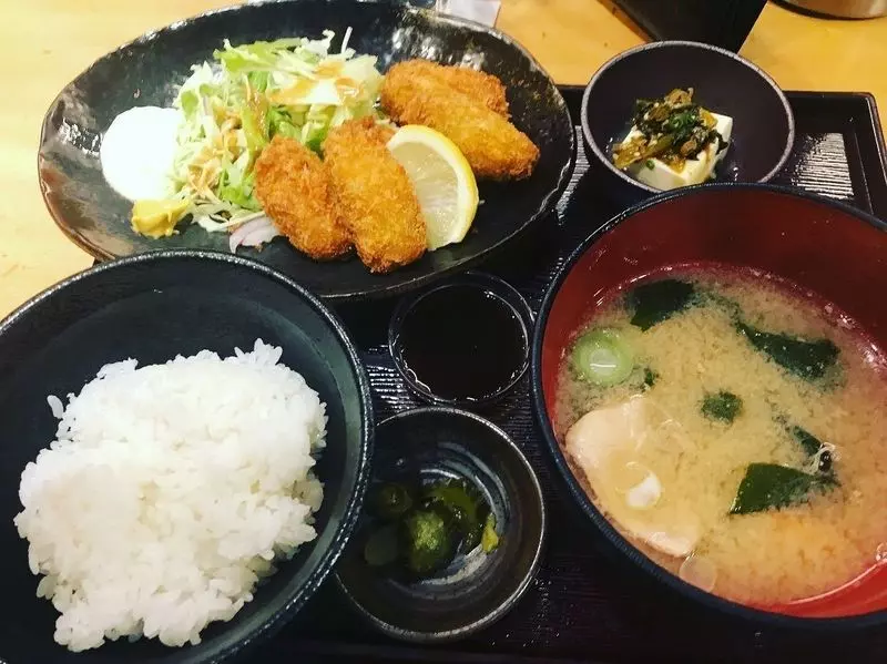 北海道の新鮮料理がランチで食べられる! 1枚目