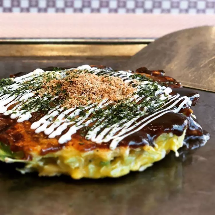 ランチからお腹いっぱいお好み焼きを食べよう! 1枚目