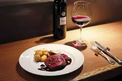 【ラ・ブーシェリー・デュ・ブッパ】"熟成肉"と"ワイン"が美味しい人気店♡