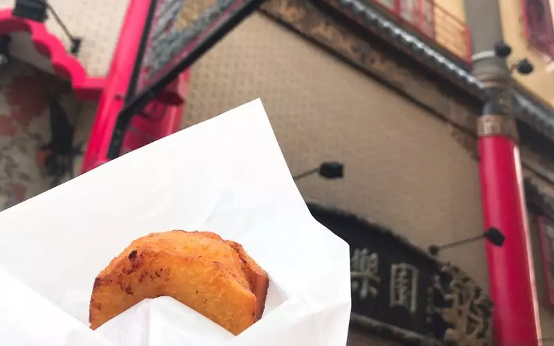 長崎市内 新地中華街 これだけは外せない 食べ歩きグルメ9選 Aumo アウモ