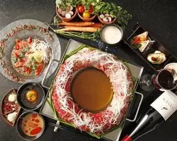 【裏NO庭 銀座店】アクセス抜群！銀座で肉料理×飲み会するなら「裏NO庭」へ♪