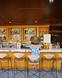 ワイキキで人気のレストラン&バーに行こう♪