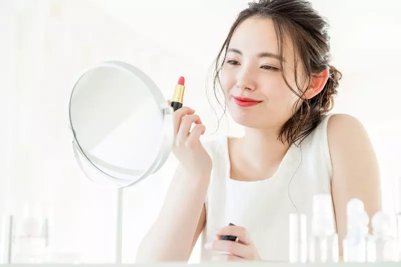 血色感のある「高発色タイプ」で選ぶ 1枚目