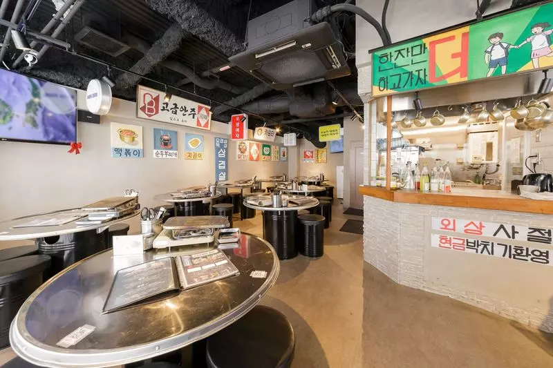 心斎橋でチーズタッカルビやサムギョプサルを堪能!お得なランチセットがおすすめ【小さな韓国 あぷろ 大阪心斎橋店】PR 1枚目