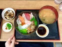 【福岡】コンサートついでに行きたい！湾岸市場で美味しい海鮮丼♡