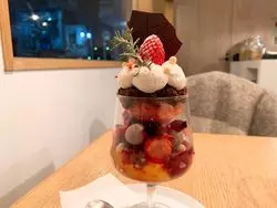【代々木上原】キラッキラな宝石箱！月替り絶品パフェはここ！