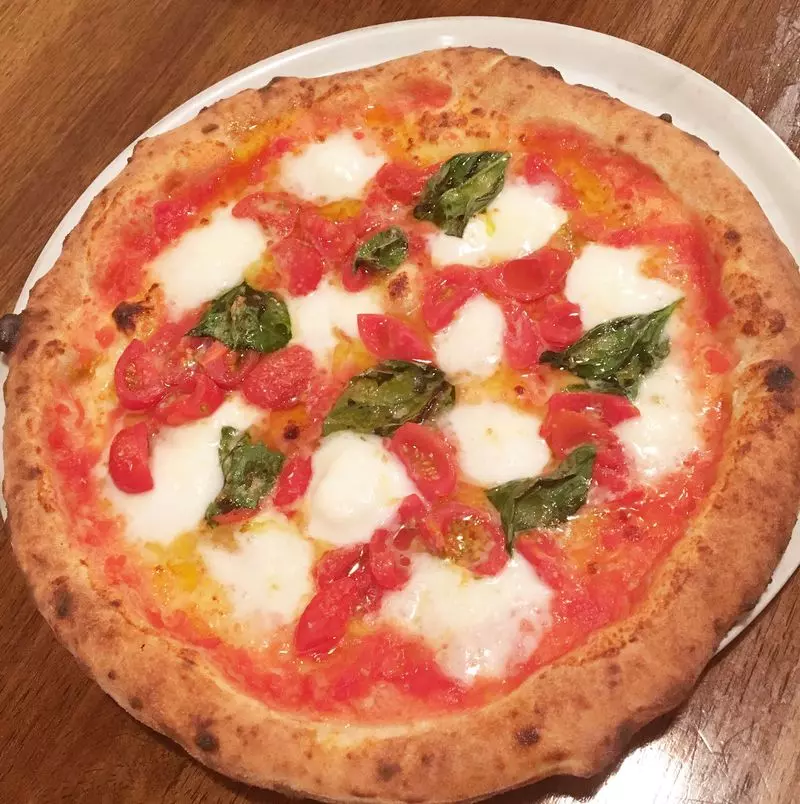 6. 【女子会】おしゃれイタリアンで本格ナポリピッツァを楽しむディナー「パルテノペ 恵比寿店」 2枚目