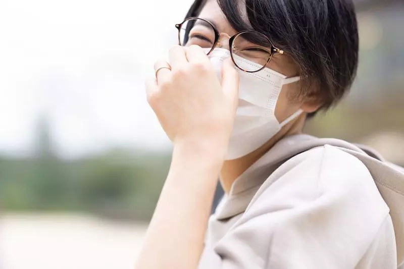 メガネが曇りにくいマスクで心地よく過ごそう！ 1枚目