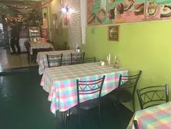 チェンマイのローカルショップでおいしいサンドイッチを食べよう！