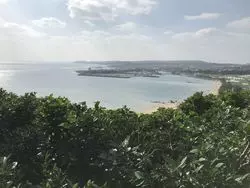【沖縄】カフェの裏庭！こんなところに絶景が！