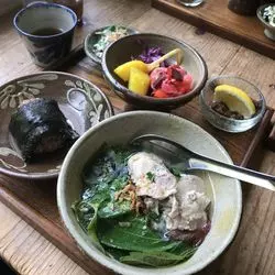 名護市にある1日1メニューの【きっと屋kitchen】