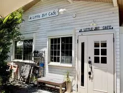 【大阪】浜寺公園駅近く！「A Little Bit Cafe」