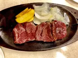 【沖縄】老舗の人気ステーキ店に行ってみた！