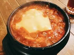 【麻布十番】堪らない♡とろ〜りチーズと熱々スンドゥブチゲ