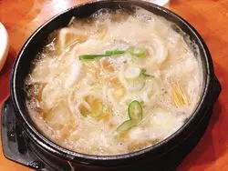 【麻布十番】白い純豆腐！？人気の絶品純豆腐チゲ専門店♡