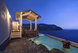 【伊豆】「食べるお宿 浜の湯」で絶品海の幸と絶景を堪能！