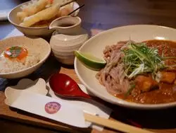 【京都】趣溢れる古民家でカレーうどん！「京都四条 くをん」の紹介