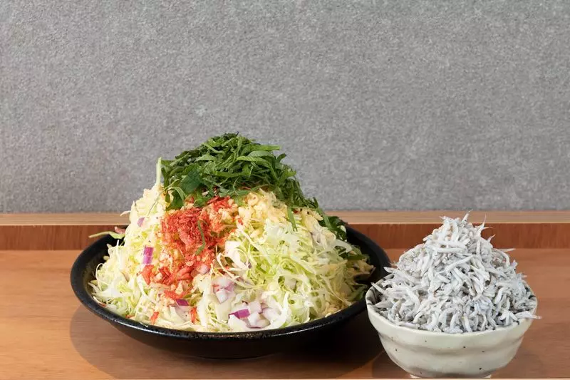 定番から変り種まで25種以上！目の前で焼きあがる絶品もんじゃメニュー 2枚目