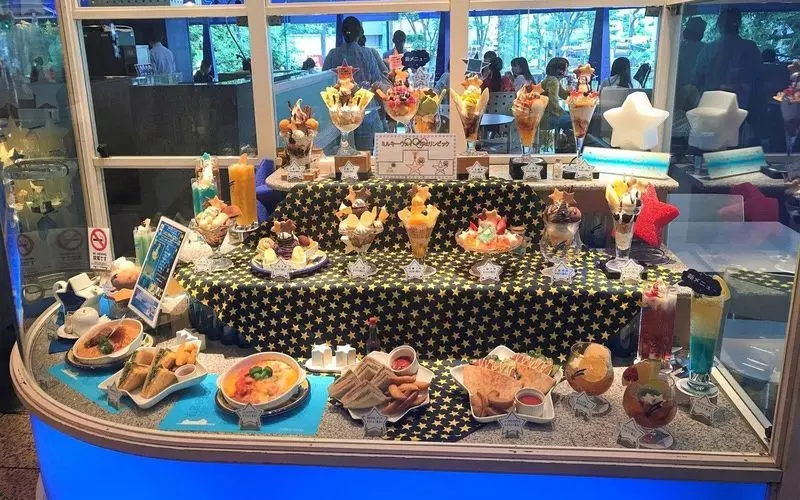 池袋の夜カフェで流行りのシメパフェするなら!「Milkyｗay」 1枚目