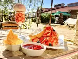 【静岡県三島市】TAMAGOパラダイスがいちご畑に♡