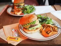 【大阪】ボリューム満点◎絶品ハンバーガーが食べられるお店♪