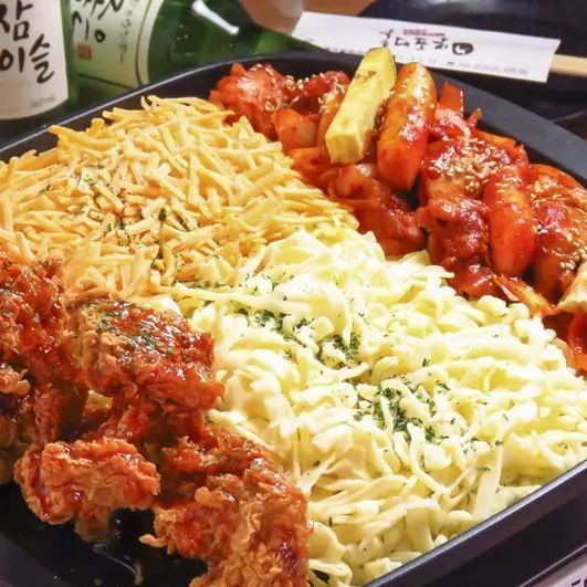 横浜で美味しい本格韓国料理を楽しむ「韓国料理 ホンデポチャ 横浜西口店」PR 2枚目
