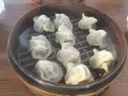 蒸したての餃子がおいしい人気店！「南方餃子館」に行ってみよう！