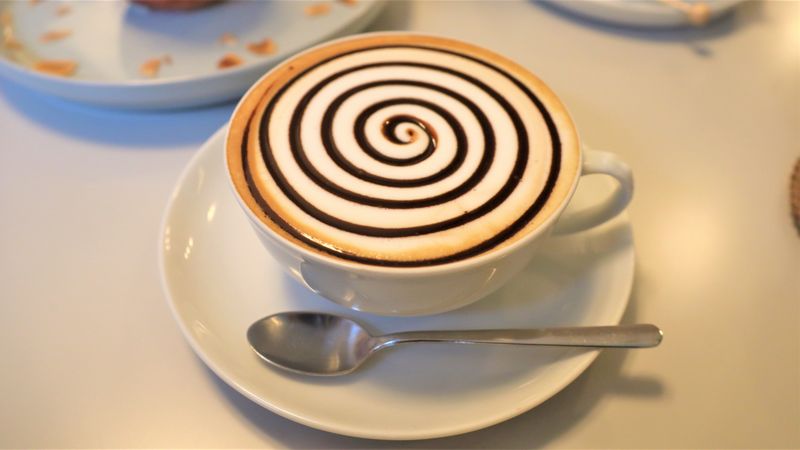 福岡 Snsで話題のおしゃれカフェ ドリンク スイーツを堪能 Aumo アウモ