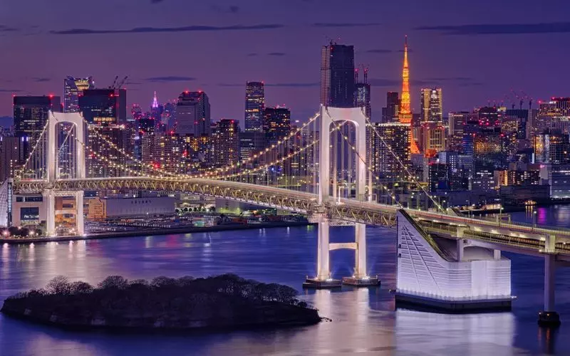 1. 「レインボーブリッジ」関東に来たらここ!美しい夜景はドライブデートにもおすすめ 1枚目