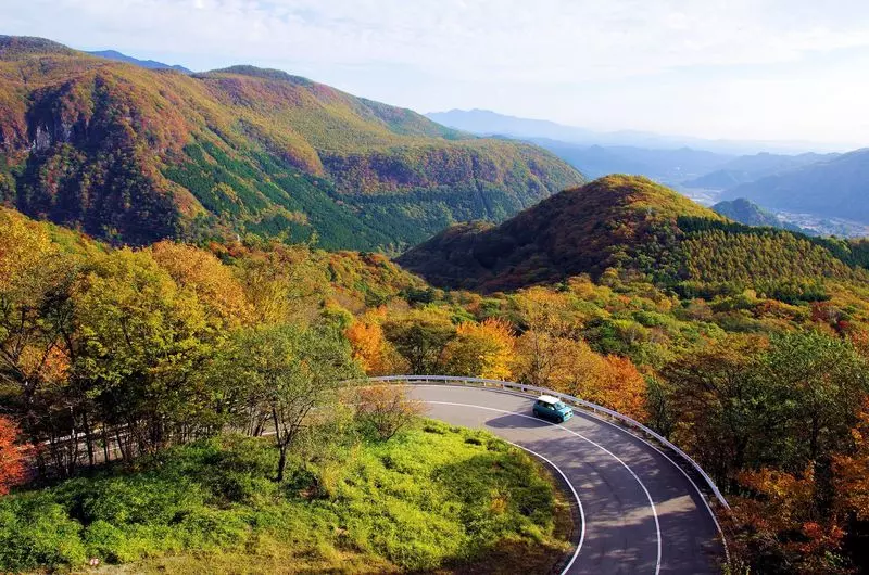 15. 「いろは坂」急カーブが見どころ!関東のドライブスポット 1枚目