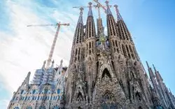 スペインの安い時期って？航空券から人気おすすめ観光地をご紹介！