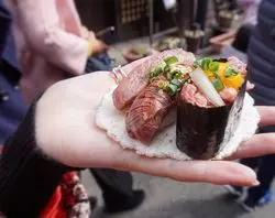 口に入れたらトロけちゃう♡！絶品な飛騨牛肉寿司を高山で食べ歩き♪