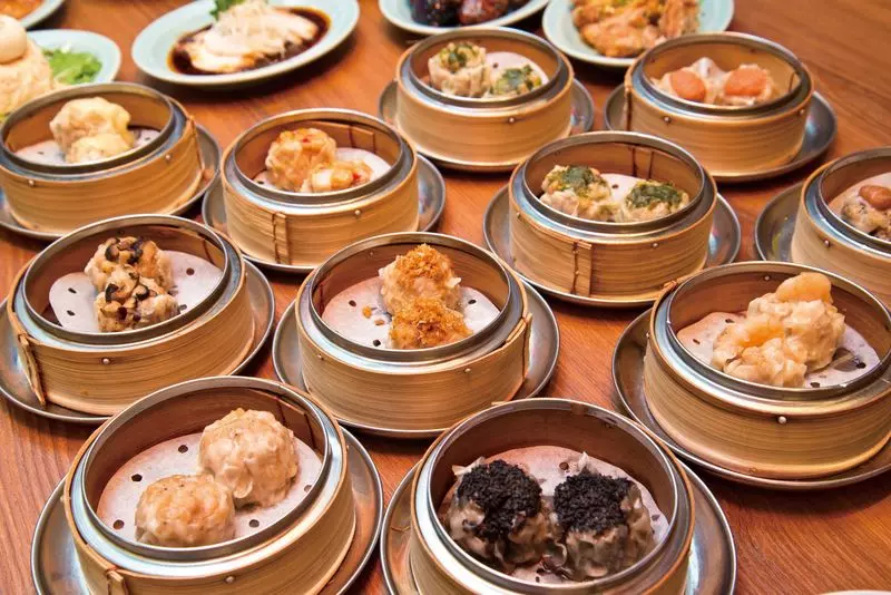 手作り「鶏焼売」10種類とこだわりの「肉団子と茄子の黒酢あん」を堪能 1枚目