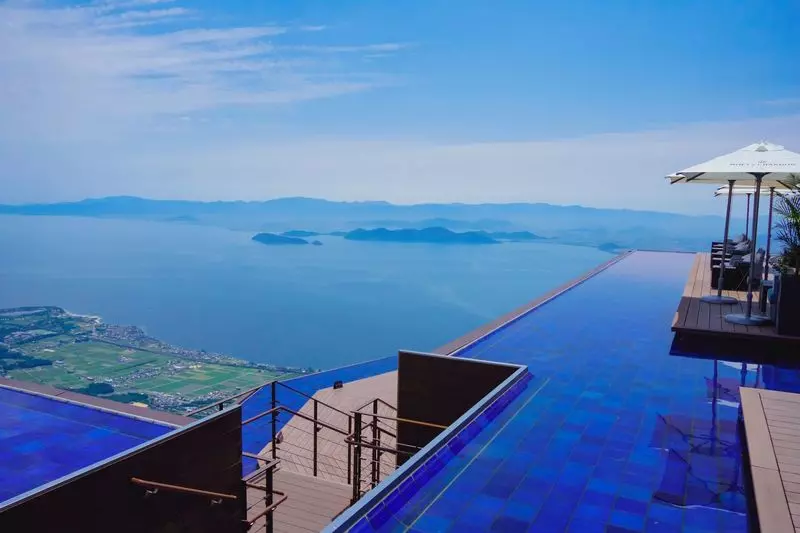 16. 琵琶湖テラス 1枚目