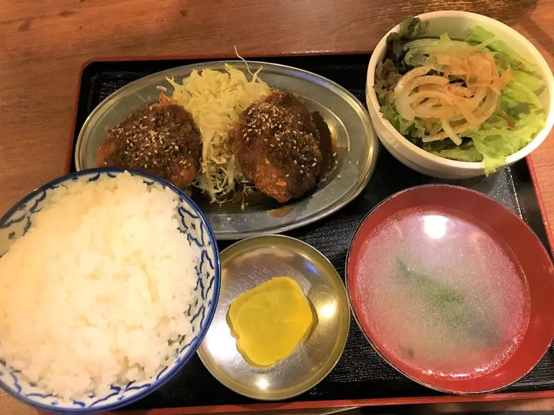 浅草橋で大満足の肉ランチを食べるならココ 1枚目