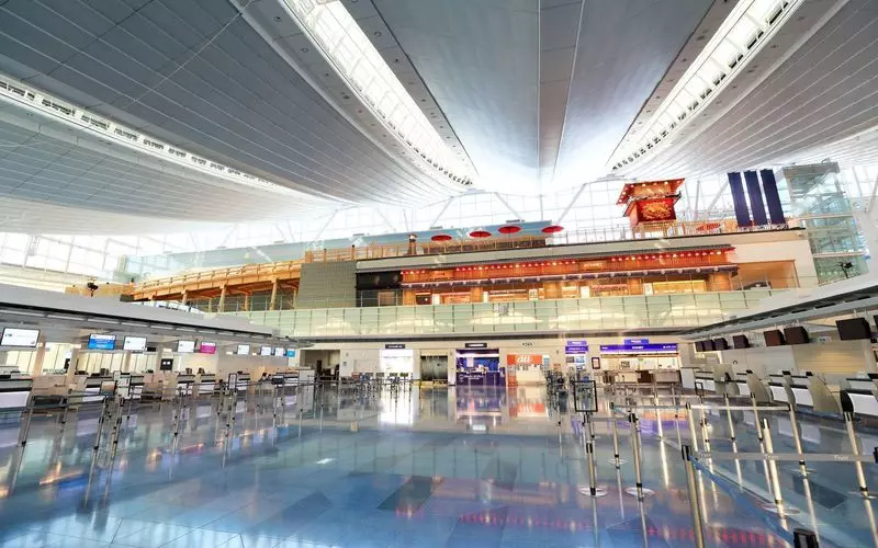羽田空港で寝るために必要なものは? 1枚目