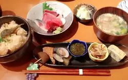 下北沢は美味しい定食屋の宝庫！サラダ食べ放題や和食まで5選紹介♡