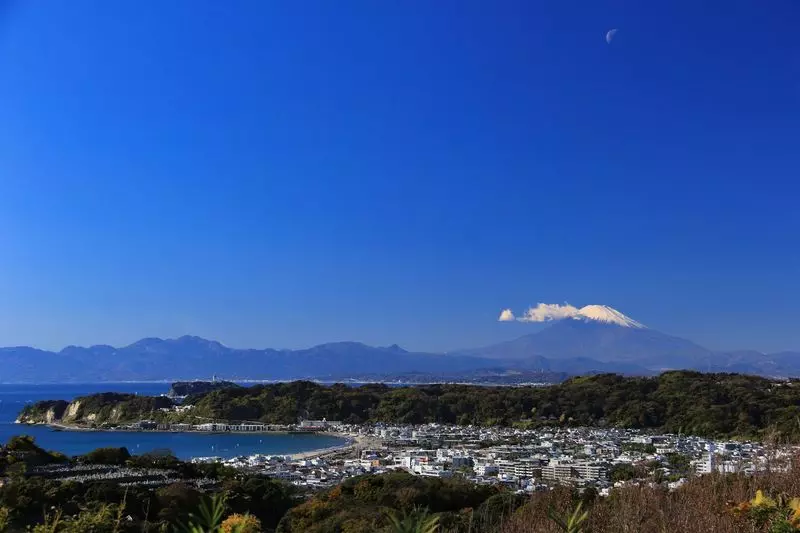 24.  衣張山｜鎌倉市内や材木座の景色を一望 1枚目