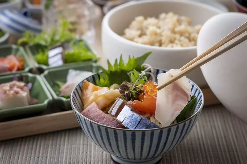 「玄米金のいぶき」が楽しめる海鮮丼が絶品！ 1枚目