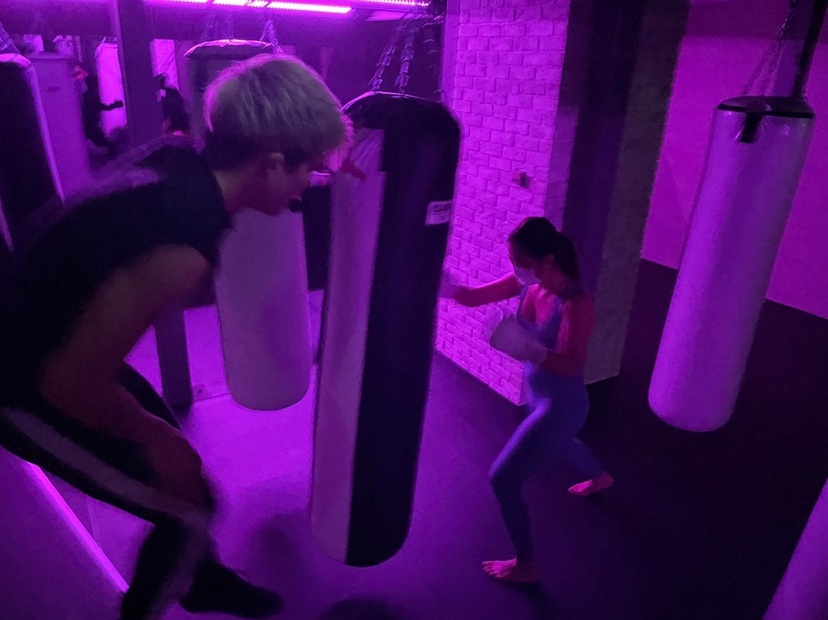 痩せたいならココ！暗闇ボクシングフィットネスジム「Wellkul Boxing Fitness」の画像