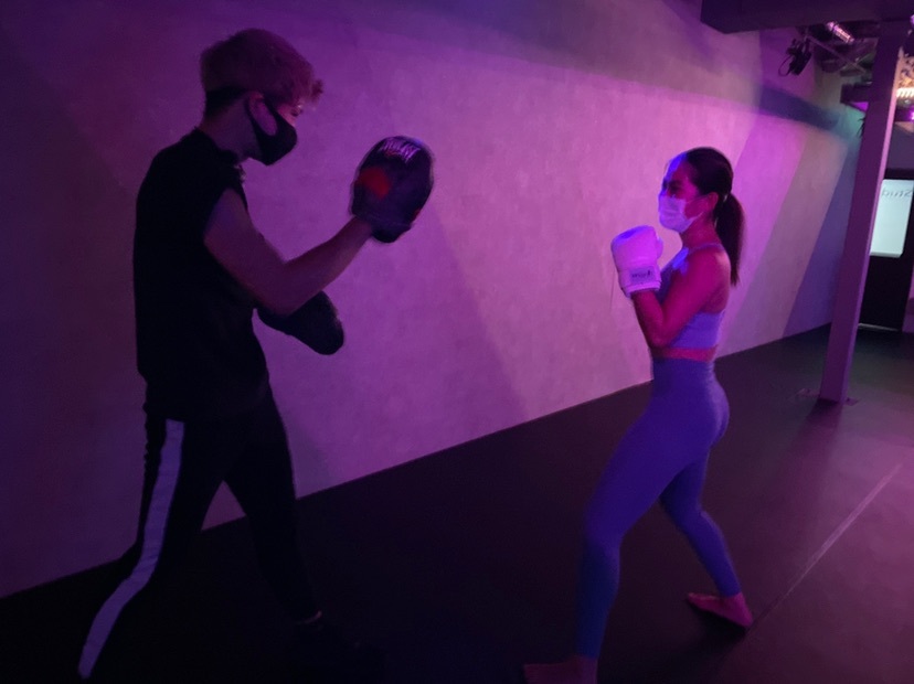 痩せたいならココ！暗闇ボクシングフィットネスジム「Wellkul Boxing Fitness」の画像