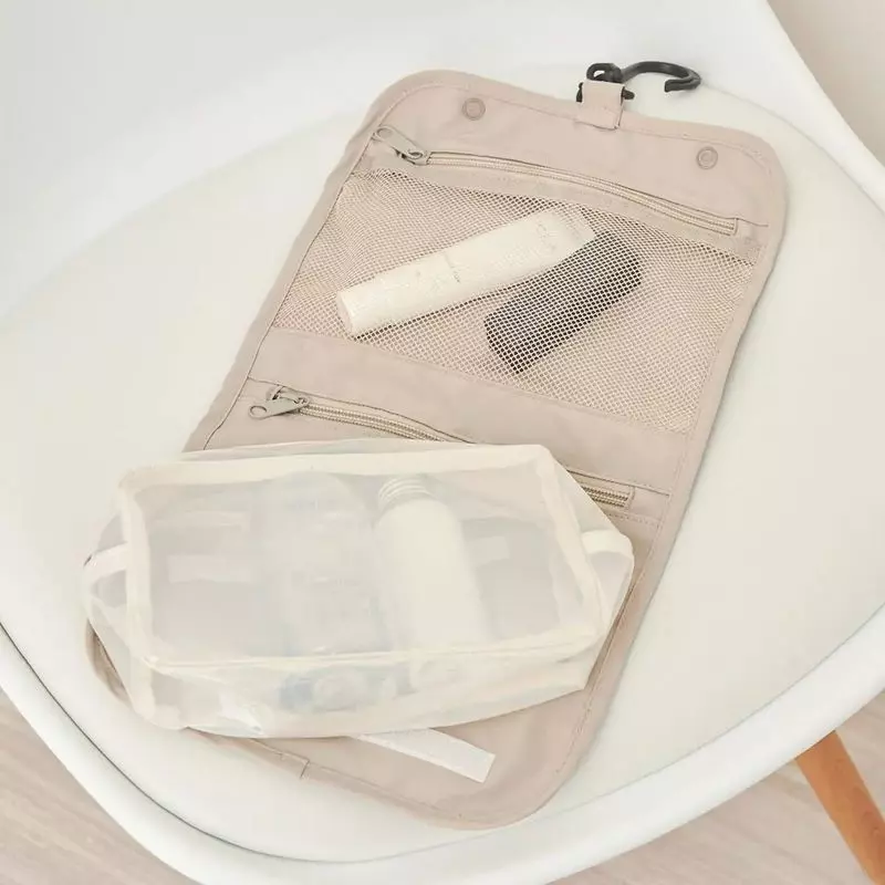 【注目の新作例】化粧品＆スキンケアグッズ収納に使える！吊り下げ可能なポーチ 1枚目