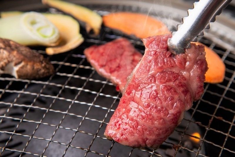 新宿 肉寿司 肉寿司が秘める無限の可能性 新宿おすすめ店特集 Aumo アウモ