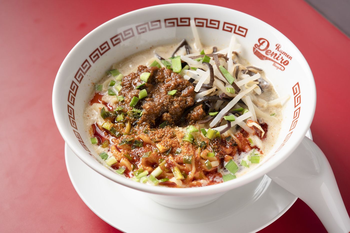 ワクワクするパワフルなラーメンが食べたい！『Ramen Izakaya Deniro』でココロオドル一杯を楽しもう！の画像