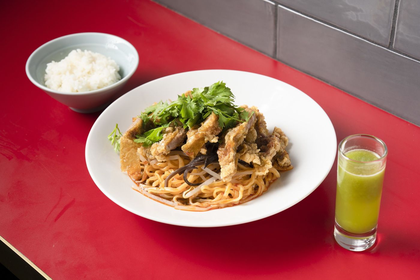ワクワクするパワフルなラーメンが食べたい！『Ramen Izakaya Deniro』でココロオドル一杯を楽しもう！の画像
