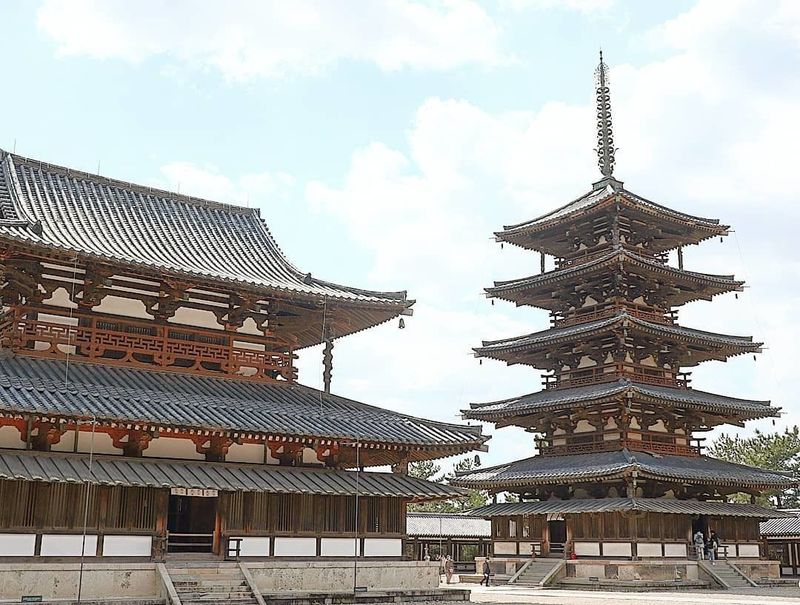 日本南画院理事 金沢徹 『世界文化遺産 国宝 法隆寺』 額装 日本南画院理事 金沢徹 『世界文化遺産 国宝 法隆寺』 額装