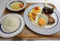 横浜にある肉が旨いカフェでおいしいランチ♡フォトジェ肉を食べよう