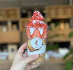 おしゃれで落ち着く空間。VANCOUVER COFFEEで優雅なひと時を♡